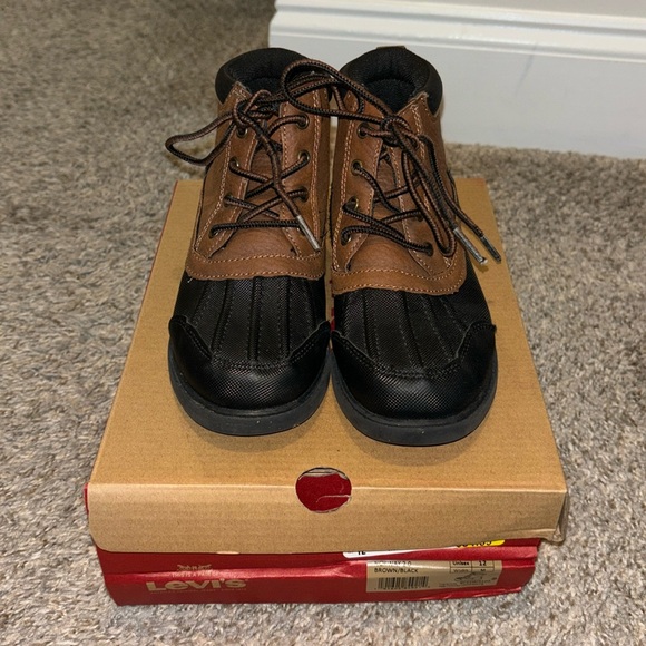 KIDS LEVI BOOTS - Picture 1 of 4